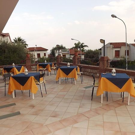 Villa Jovanna Letojanni Bagian luar foto