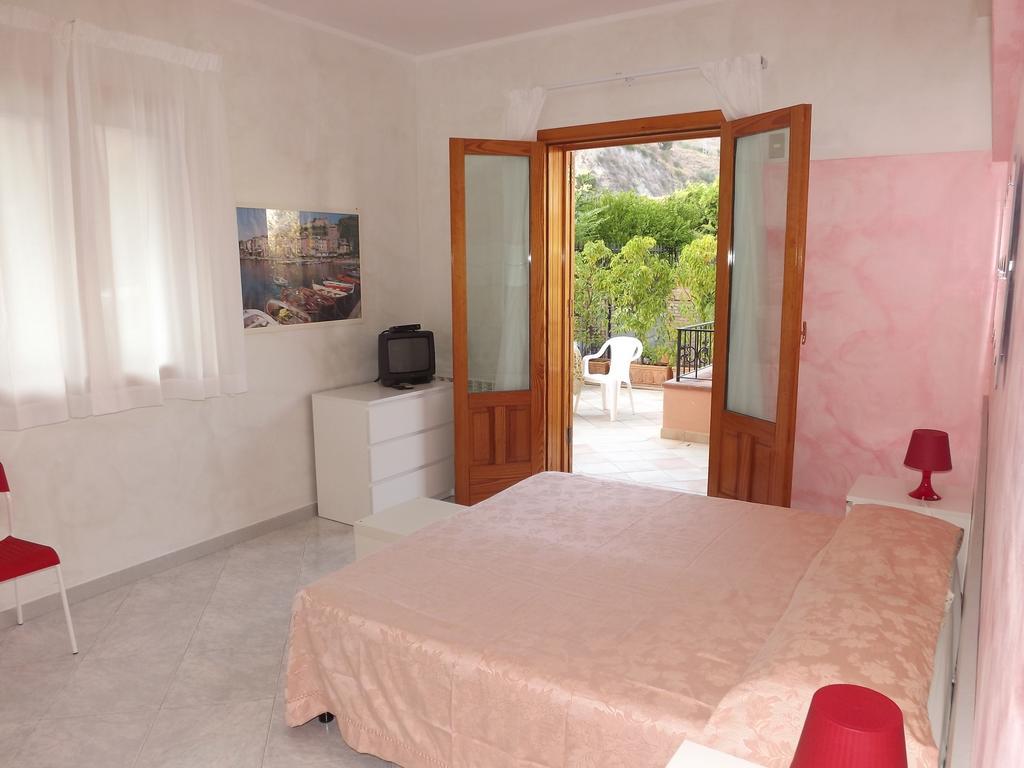 Villa Jovanna Letojanni Ruang foto