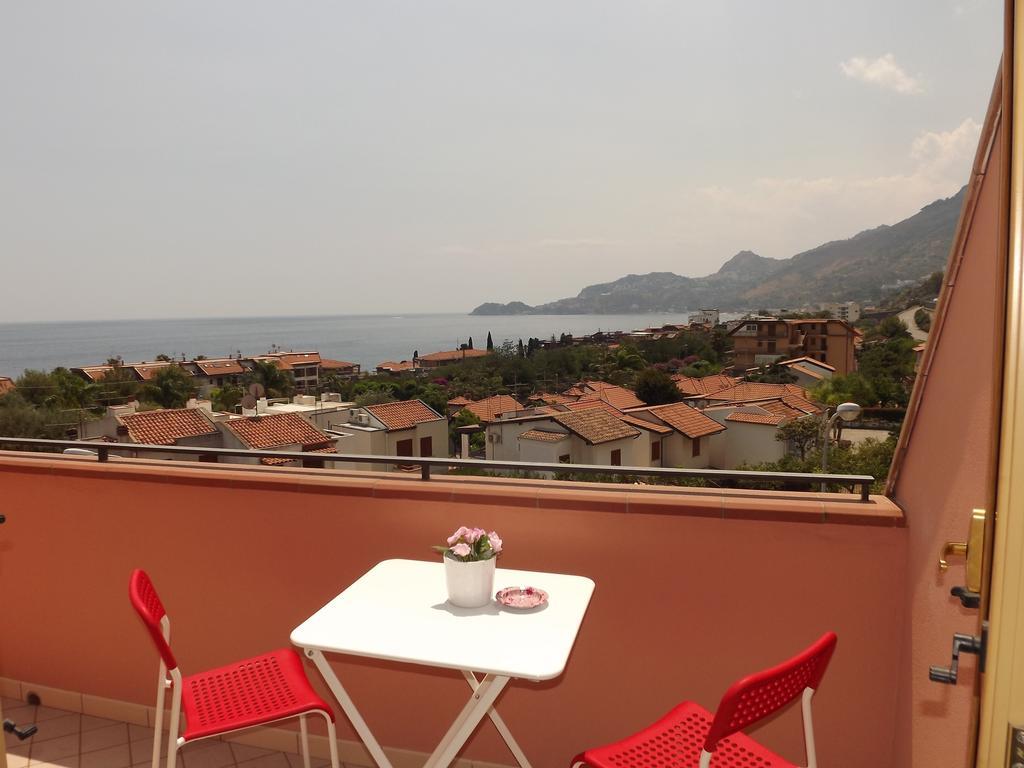 Villa Jovanna Letojanni Ruang foto